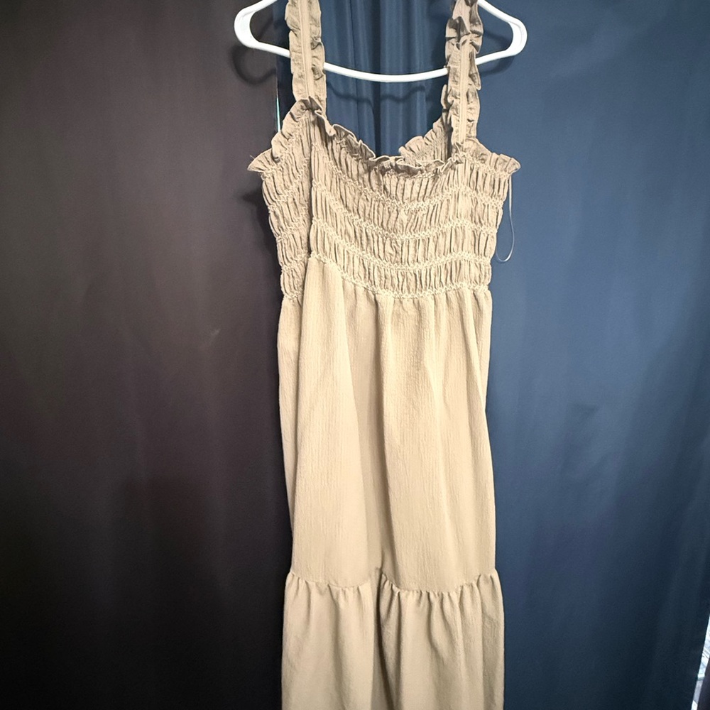 DAVI & DANI Beige Maxi Dress
